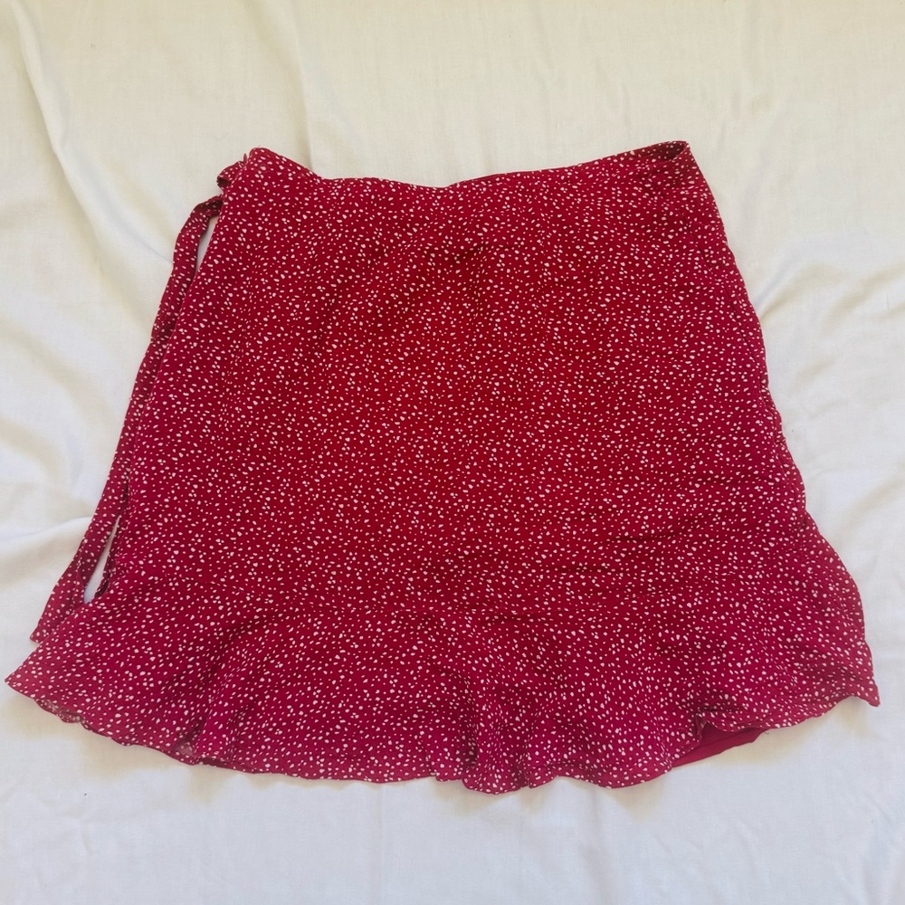 (NEW) Abercrombie & Fitch Red Mini Skirt - Picture 5 of 7